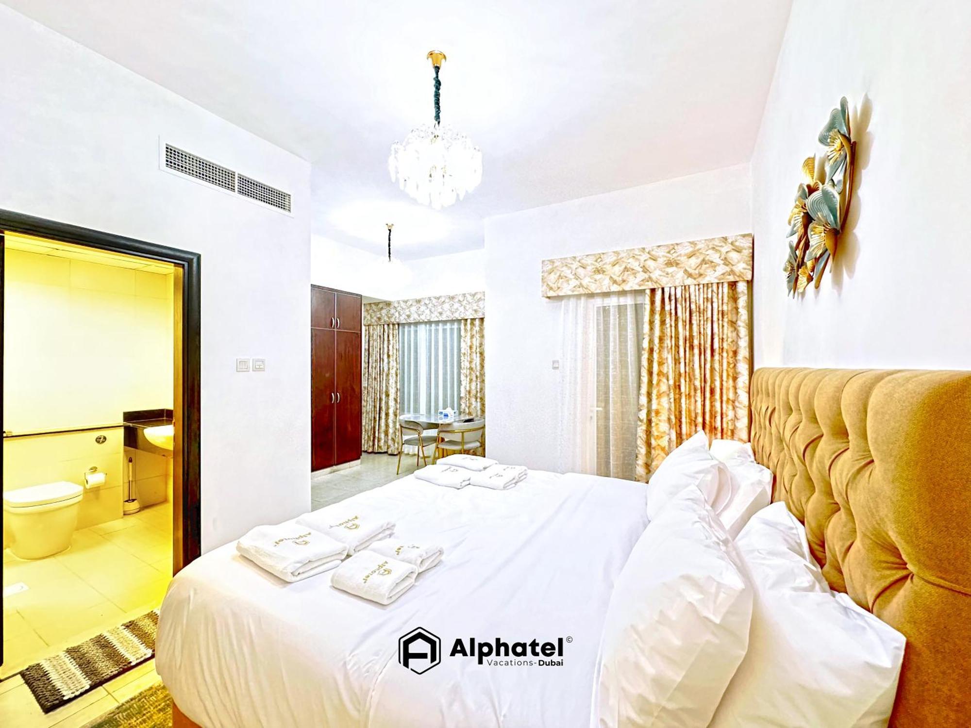 Guest house Elegant 3-bedroom In Jvc - - Ideal For Modern Lifestyles - By Alphatel Vacations
