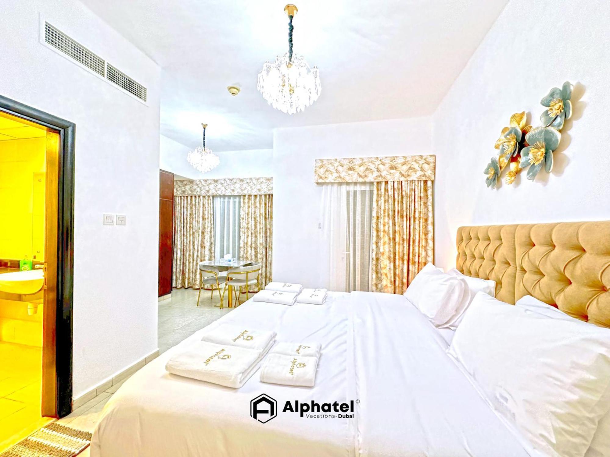 Elegant 3-bedroom In Jvc - - Ideal For Modern Lifestyles - By Alphatel Vacations