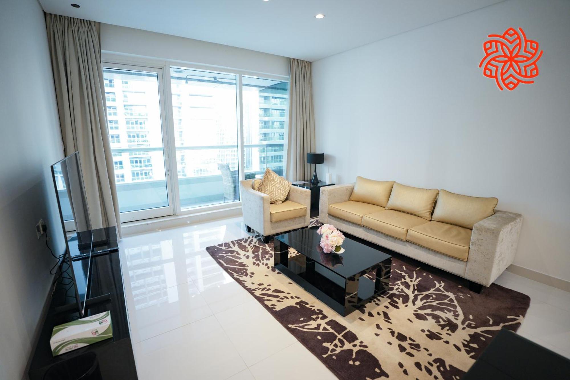 Alashrafia Saray- Upscale 1bdr In Canal Views Dubai