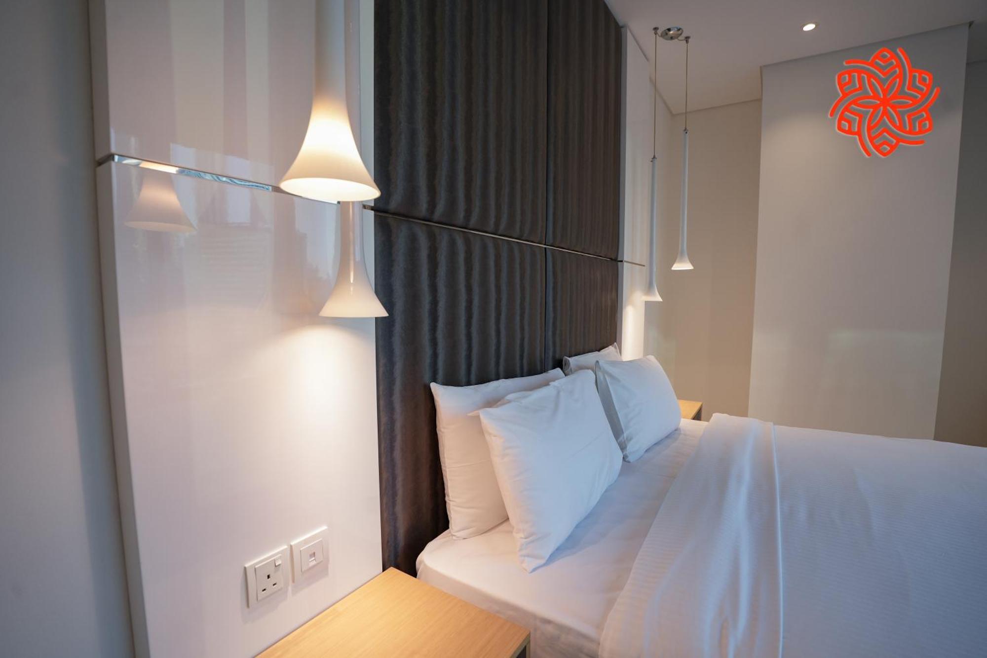 Alashrafia Saray- Upscale 1bdr In Canal Views Apartment