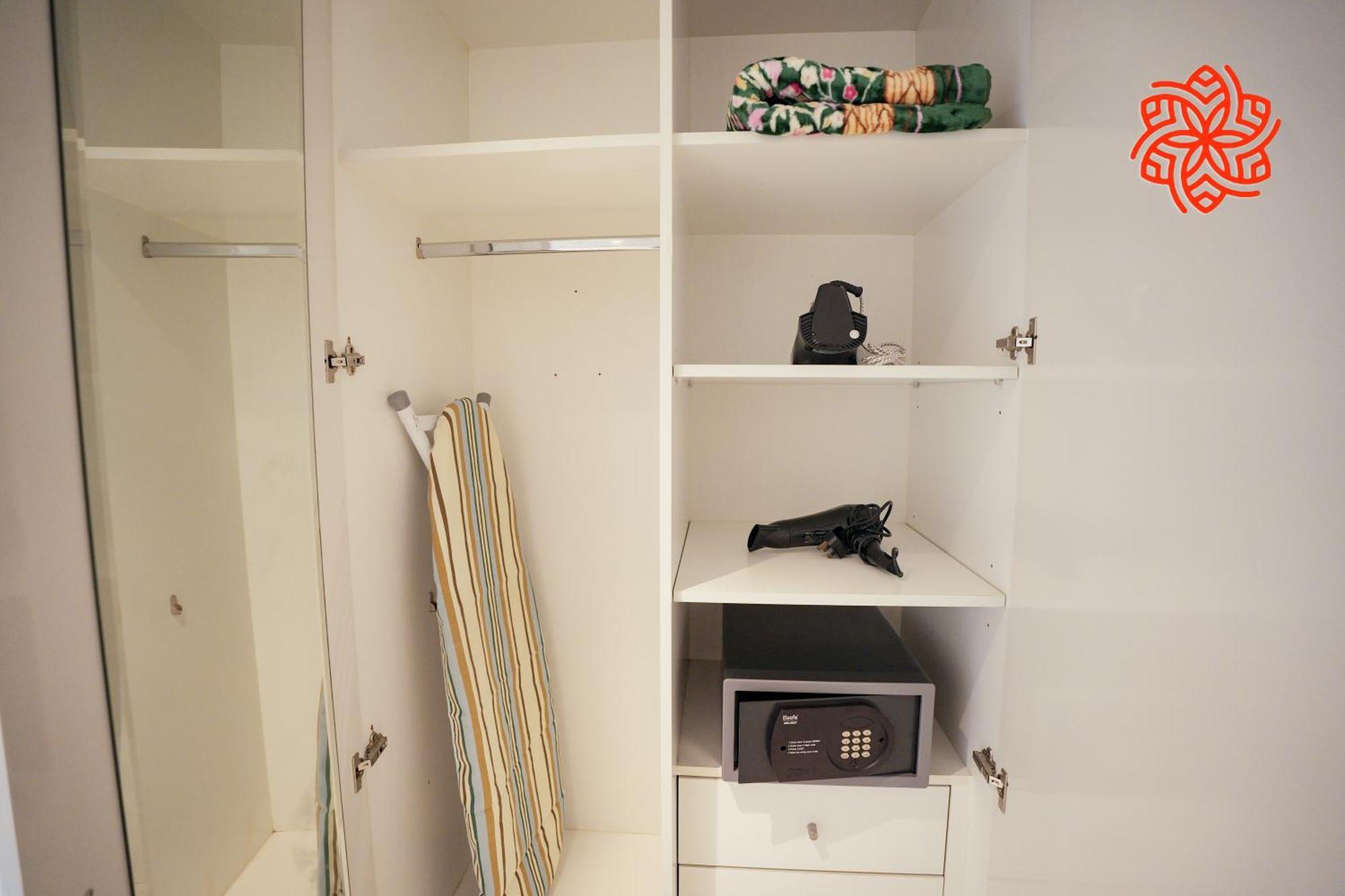 Apartment Alashrafia Saray- Upscale 1bdr In Canal Views *