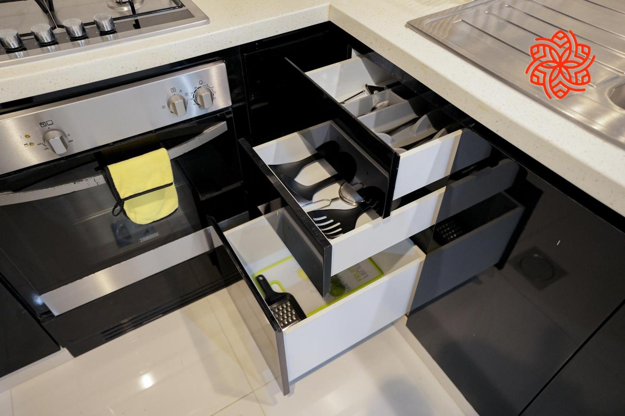 Alashrafia Saray- Upscale 1bdr In Canal Views *