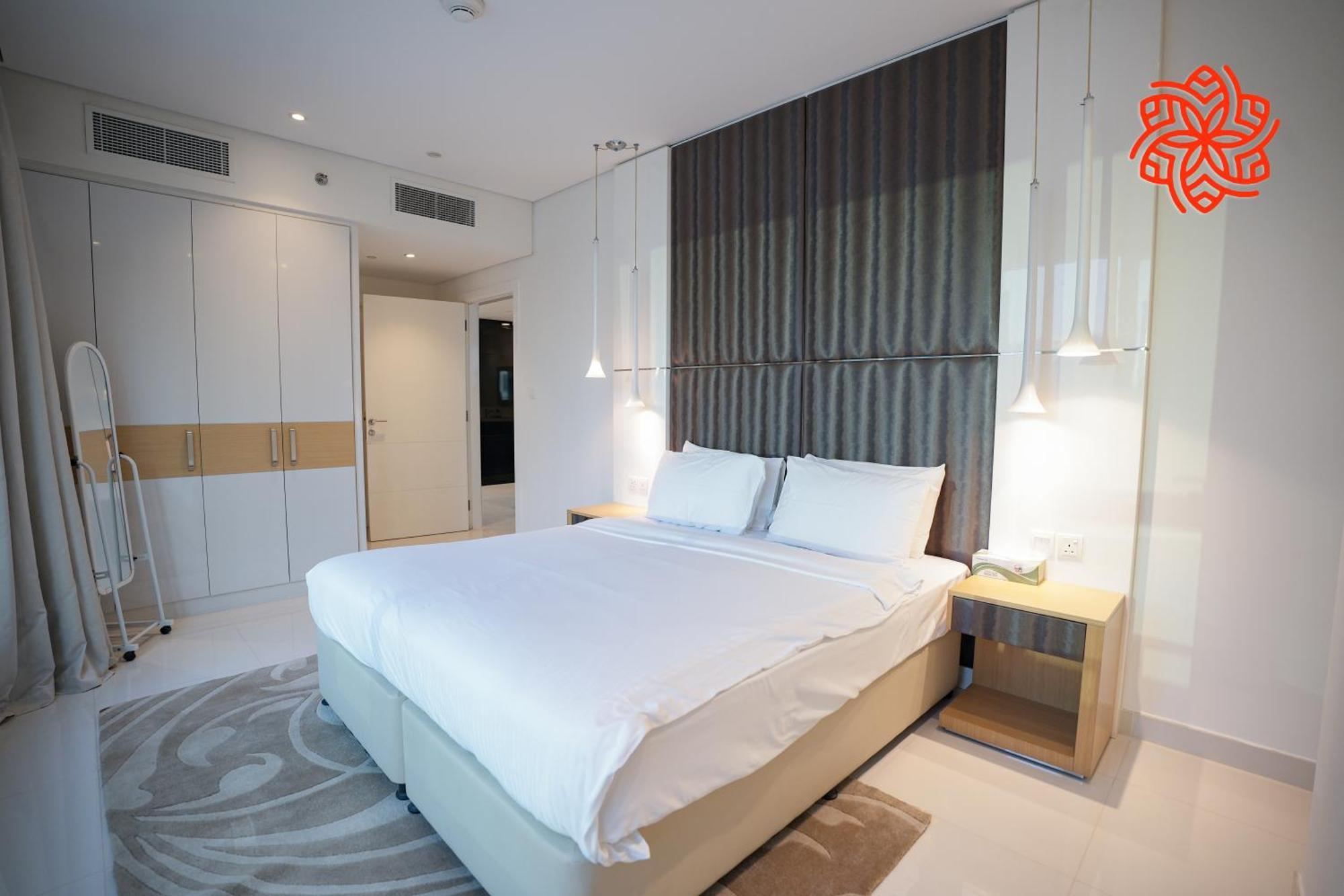 Alashrafia Saray- Upscale 1bdr In Canal Views Apartment
