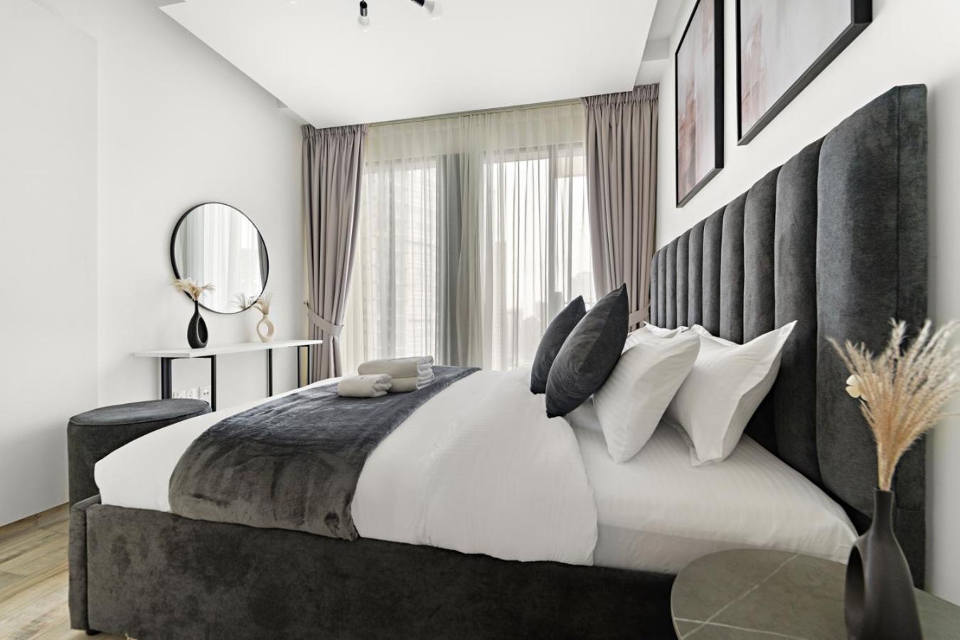 Stonetree - Newly Furnished - Stylish Apartment