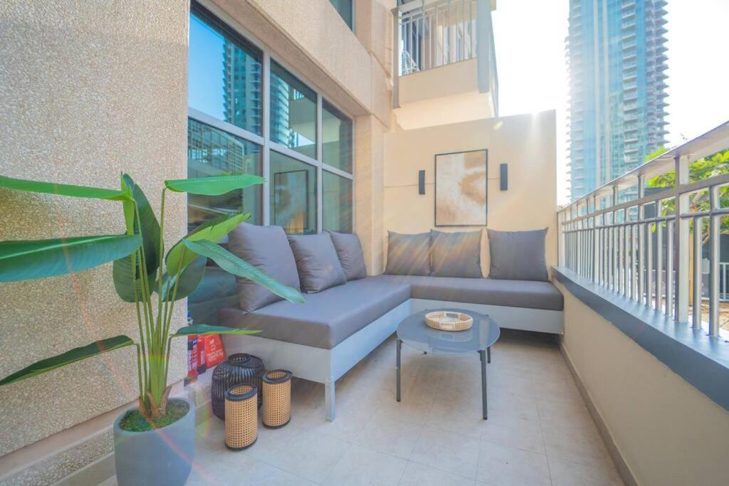 Luxury At Standpoint With Balcony Burj Khalifa View Sp507 * Dubai