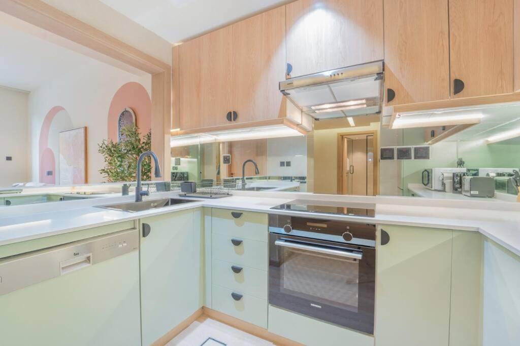 Apartment Luxury At Standpoint With Balcony Burj Khalifa View Sp507