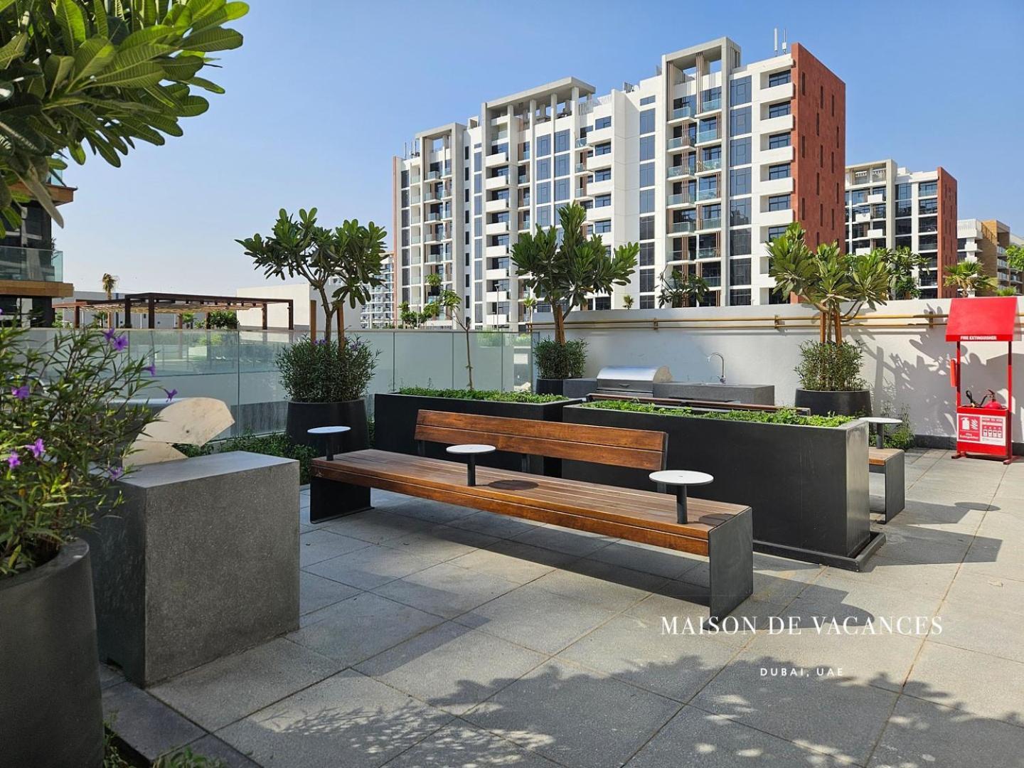 Pool View 10mins From Mall *