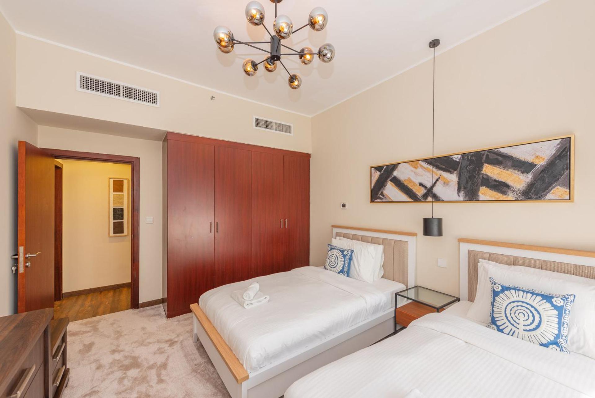 Rimal 4, Jbr- Elegant 2 Br Apartment