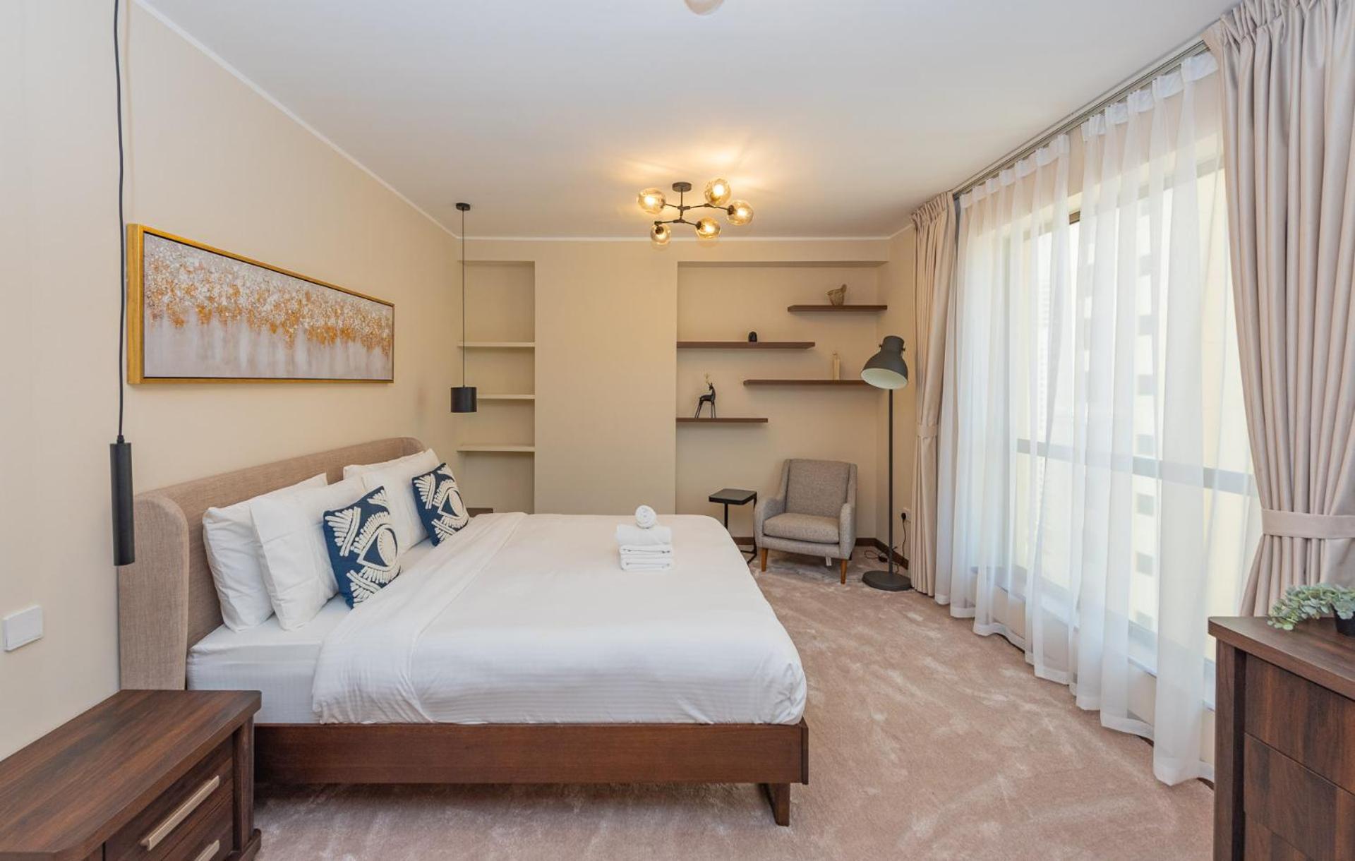 Rimal 4, Jbr- Elegant 2 Br Apartment Dubai
