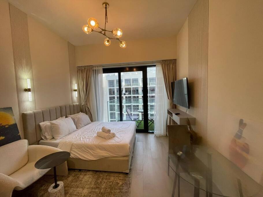 Apartment In Azizi Riviera 47