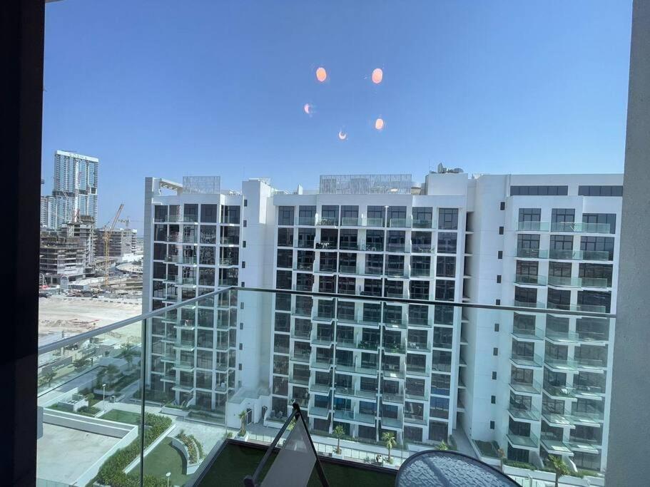 Apartment In Azizi Riviera 47 Dubai