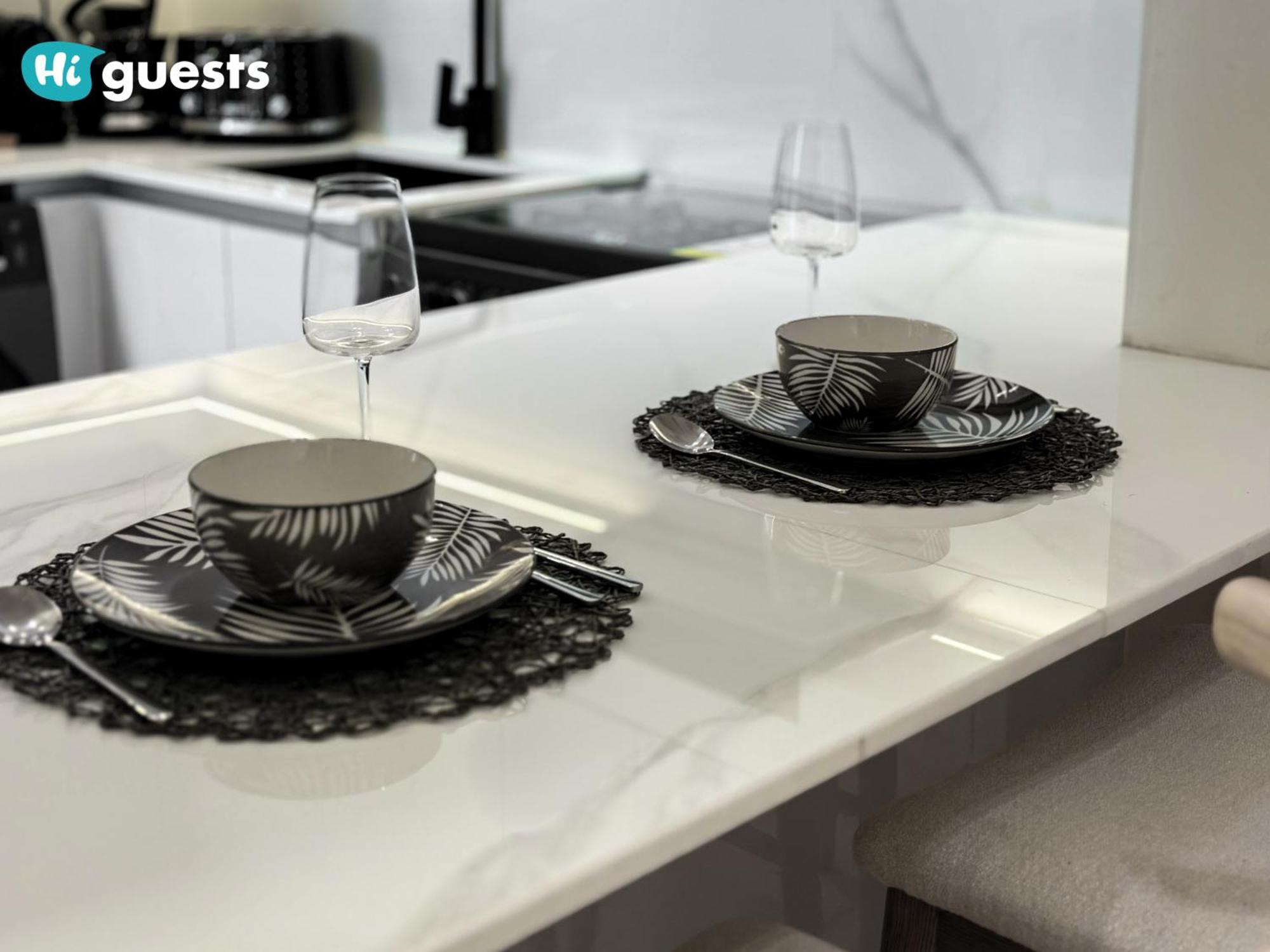 Higuests - Luxury In The Heart Of Jvc At Binghatti Nova Apartment *