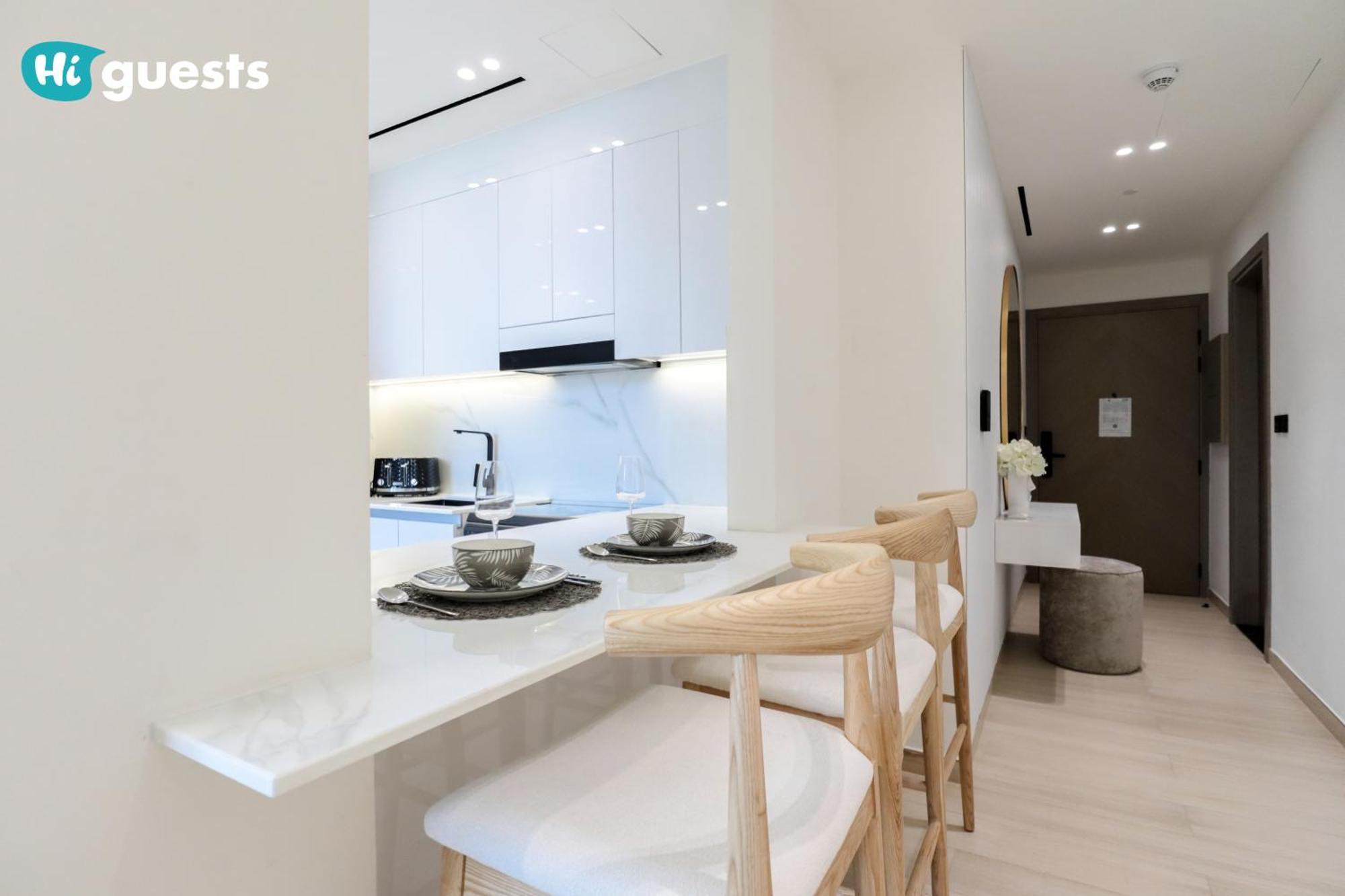 Higuests - Luxury In The Heart Of Jvc At Binghatti Nova Apartment