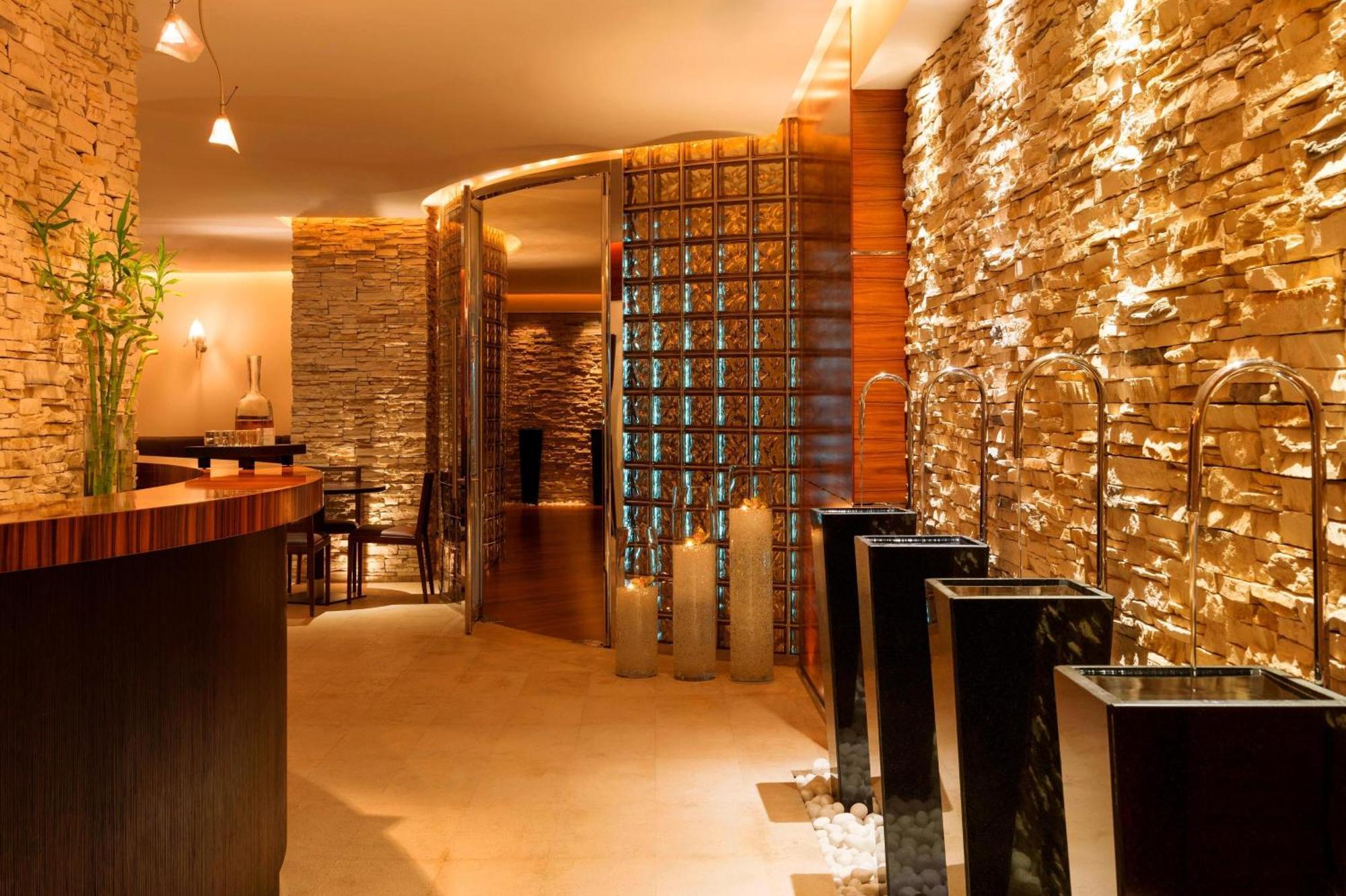 The Westin Mina Seyahi And Waterpark Resort 5*