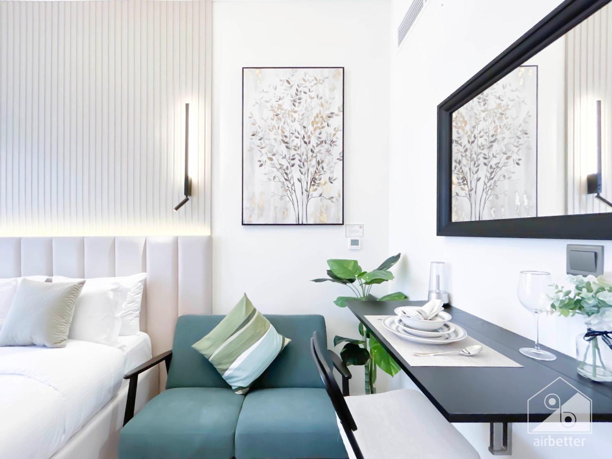 Opulent With Balcony At Aziz Riviera Apartment Dubai