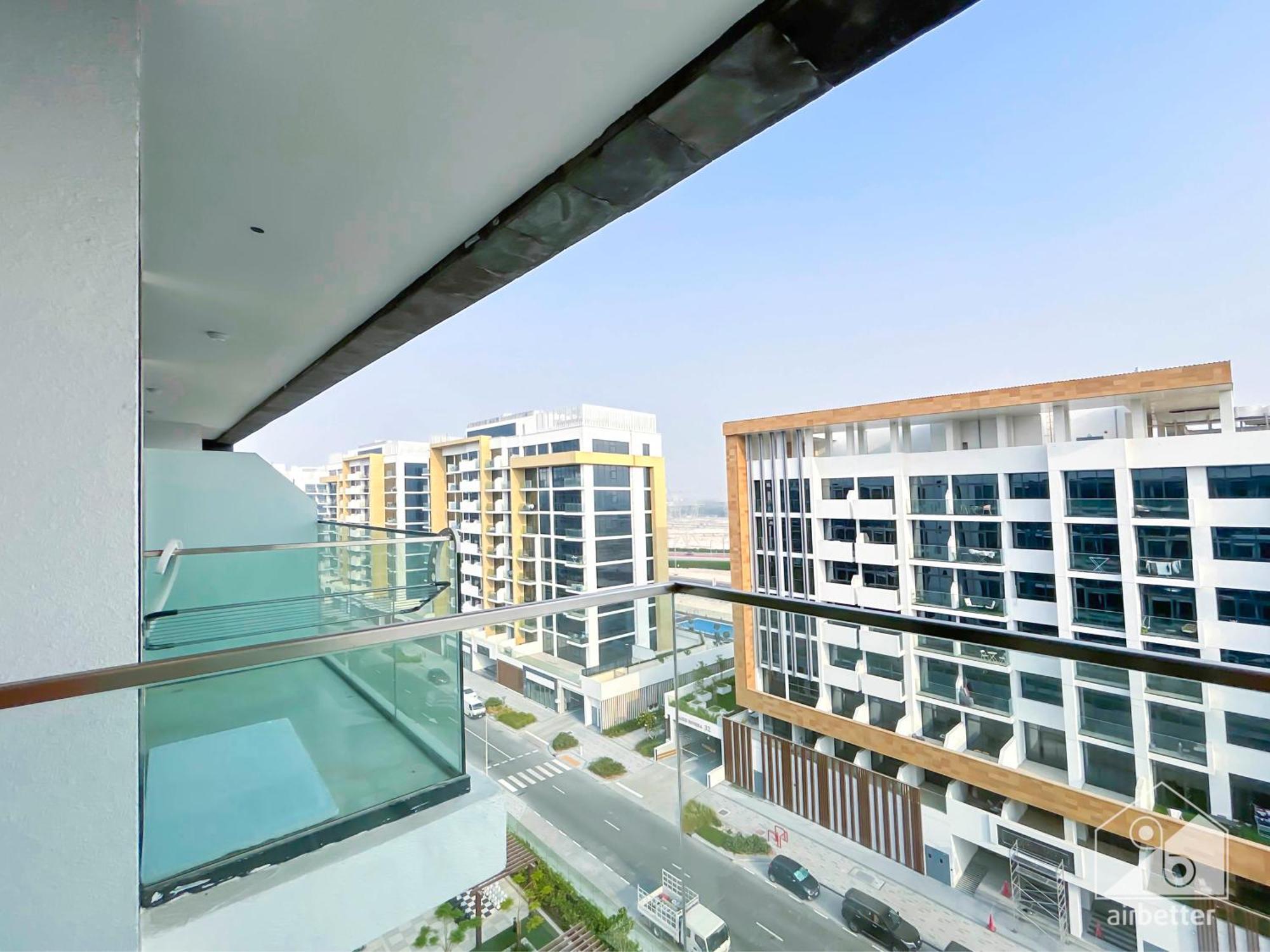 Apartment Opulent With Balcony At Aziz Riviera Dubai