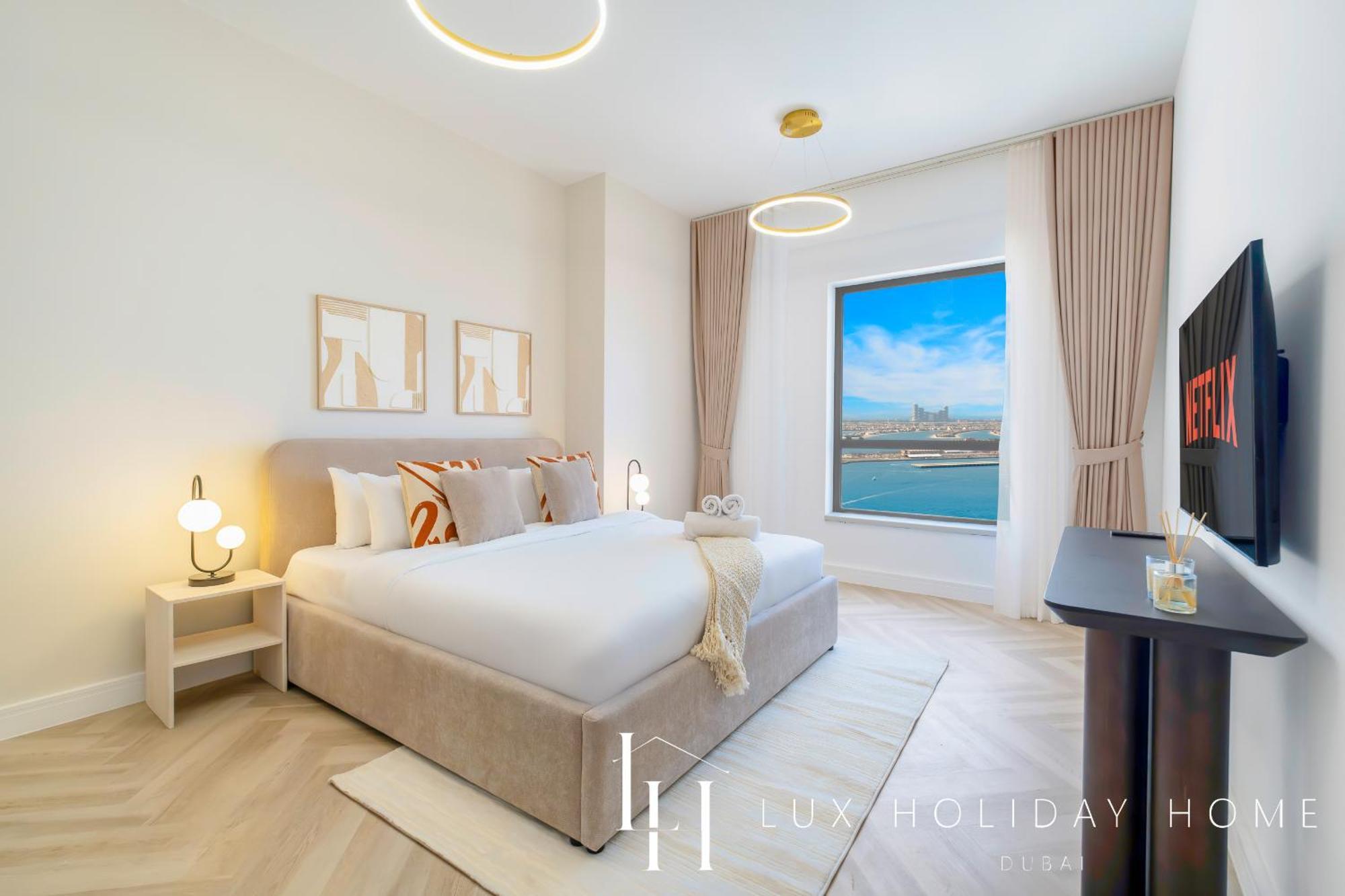 Lux The Premium Eye View * Dubai