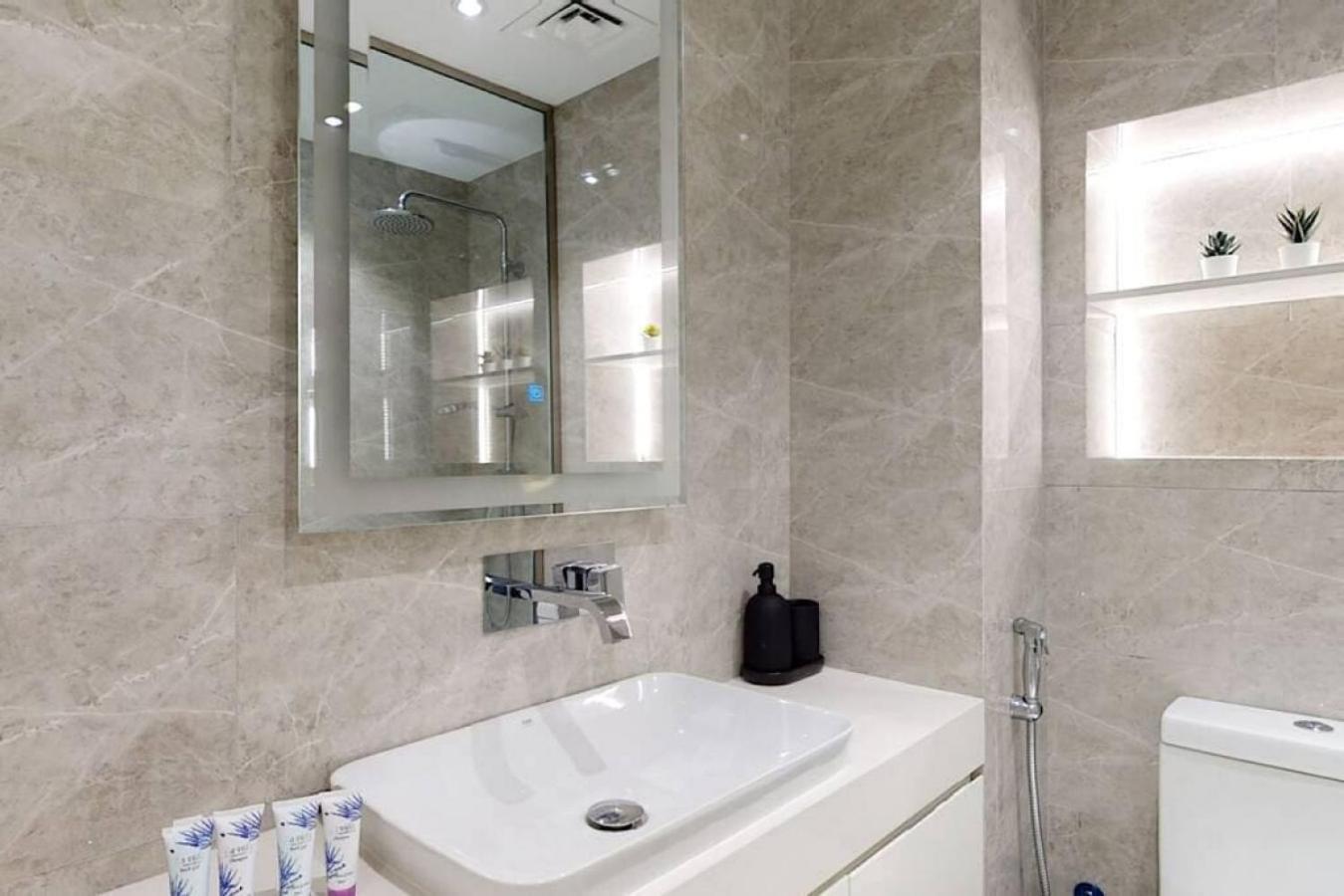 Apartment Fabulous In Jlt With View Dubai