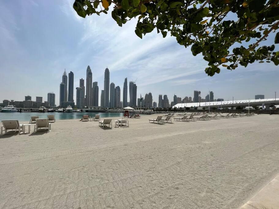 First Class 1br Stunning Marina & Palm View Apartment Dubai