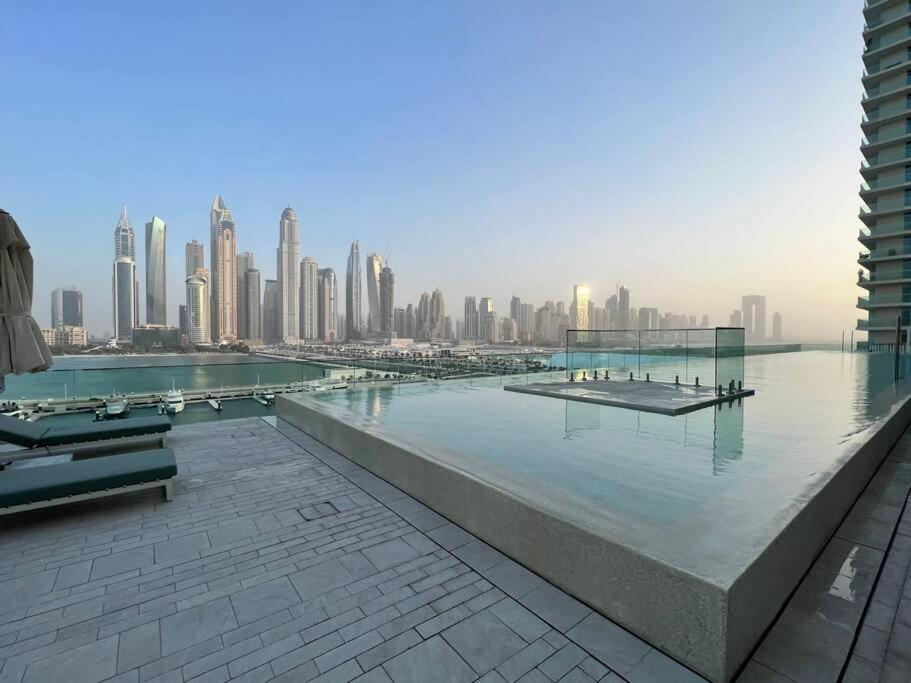 Apartment First Class 1br Stunning Marina & Palm View Dubai