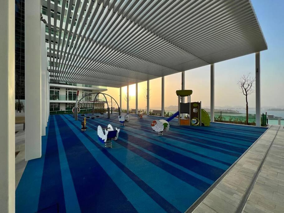 First Class 1br Stunning Marina & Palm View Apartment *