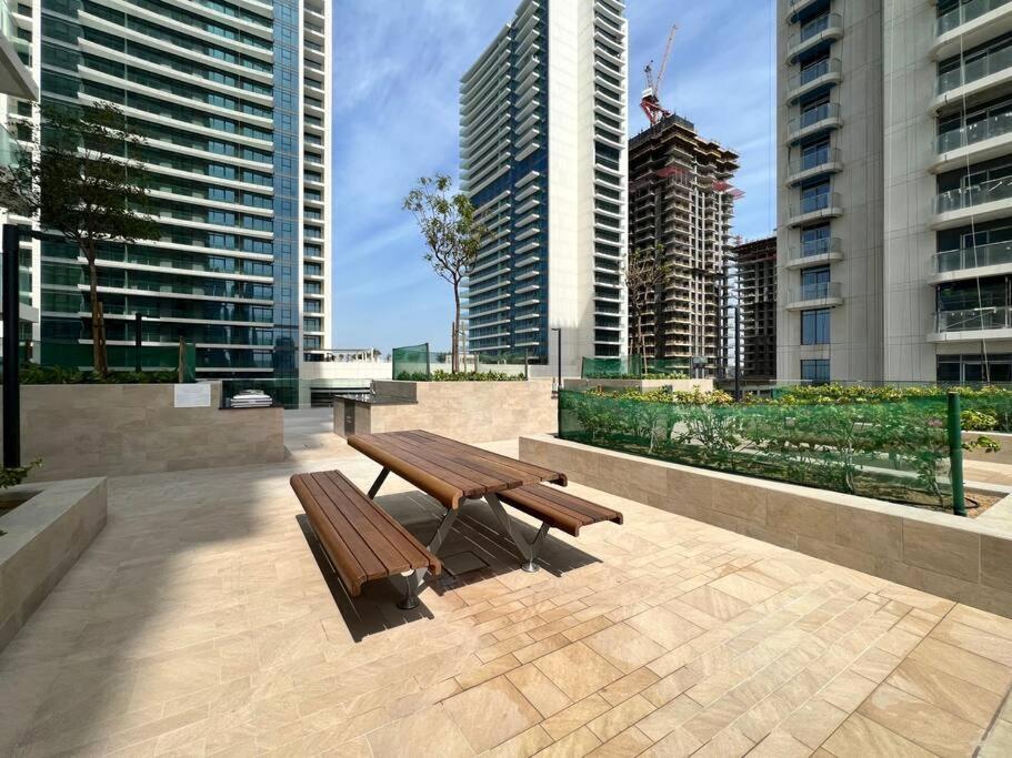 Apartment First Class 1br Stunning Marina & Palm View *