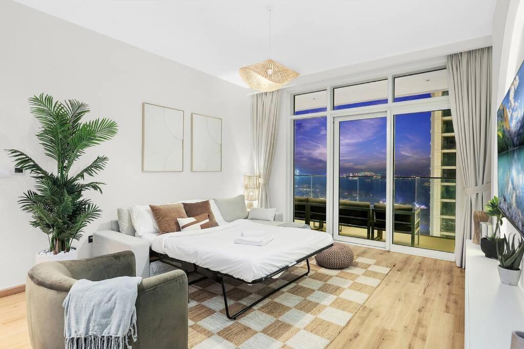 Apartment First Class 1br Stunning Marina & Palm View Dubai