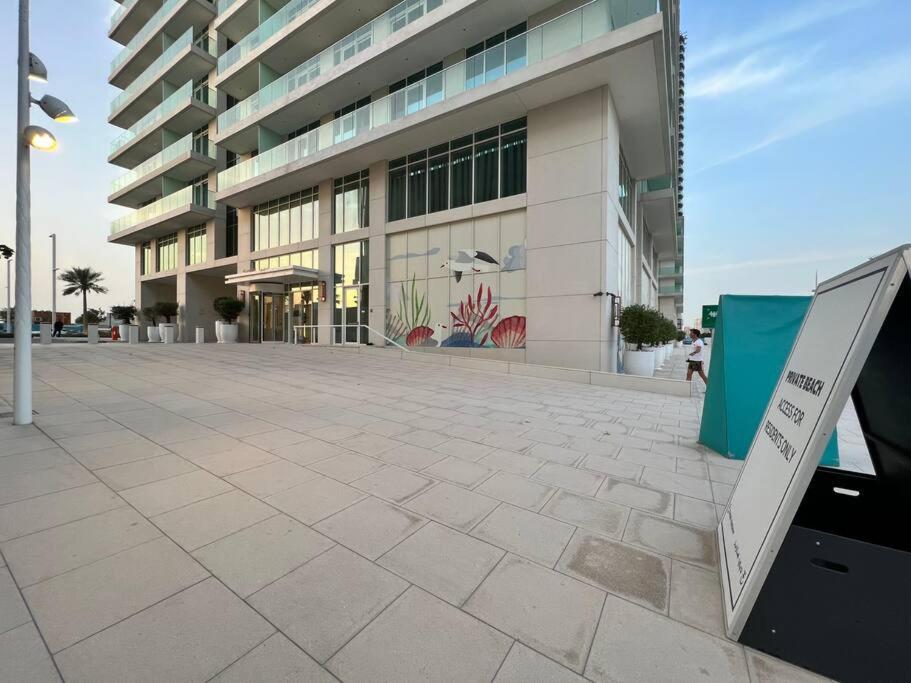 First Class 1br Stunning Marina & Palm View Apartment