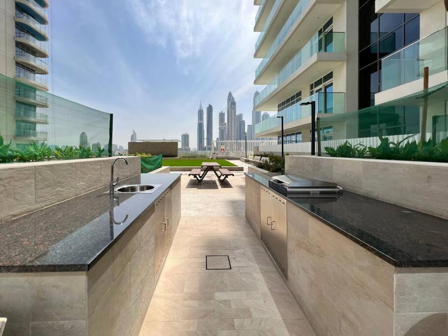 Apartment First Class 1br Stunning Marina & Palm View