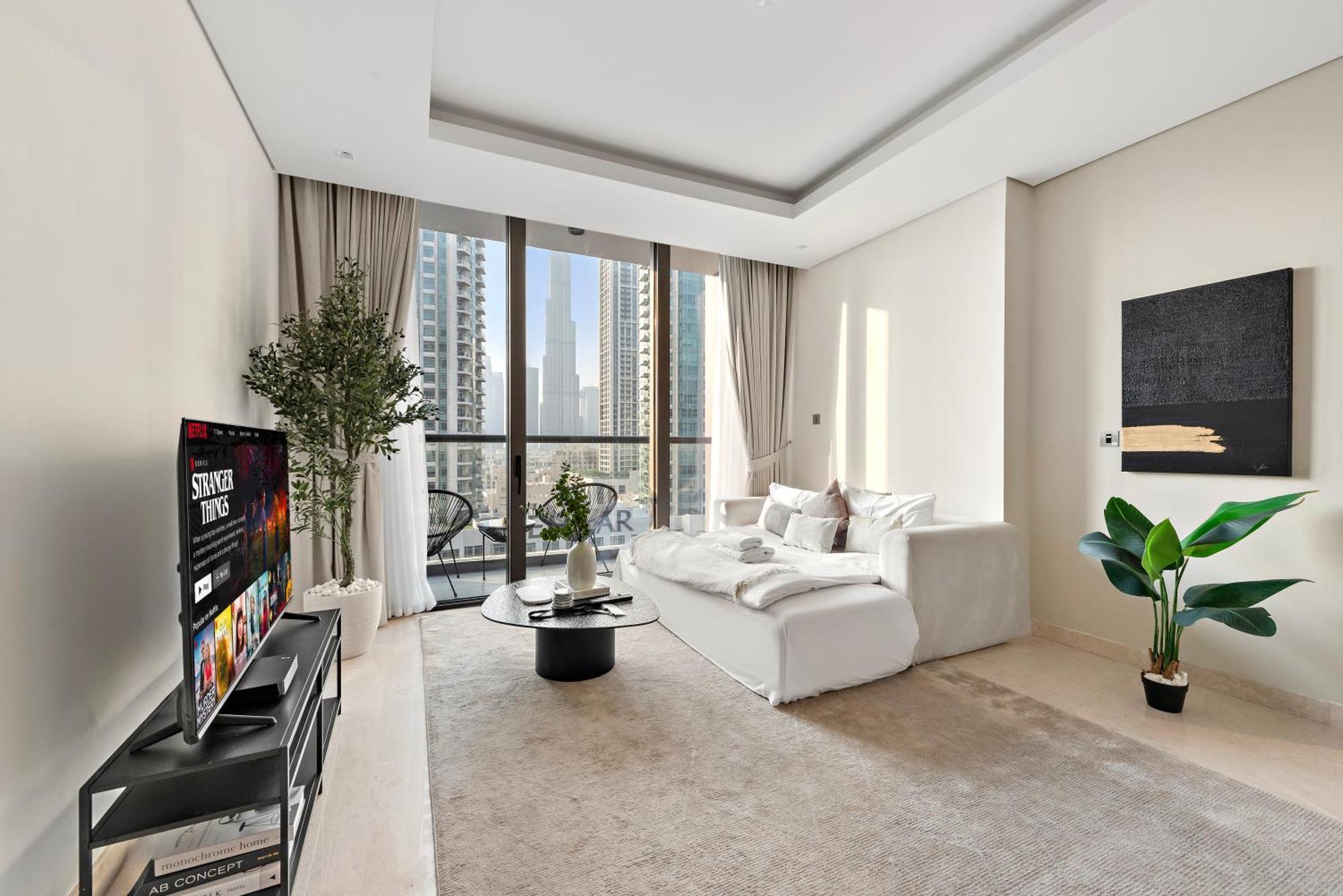 Apartment Elegant 1br With Walk-in Closet & Burj Views
