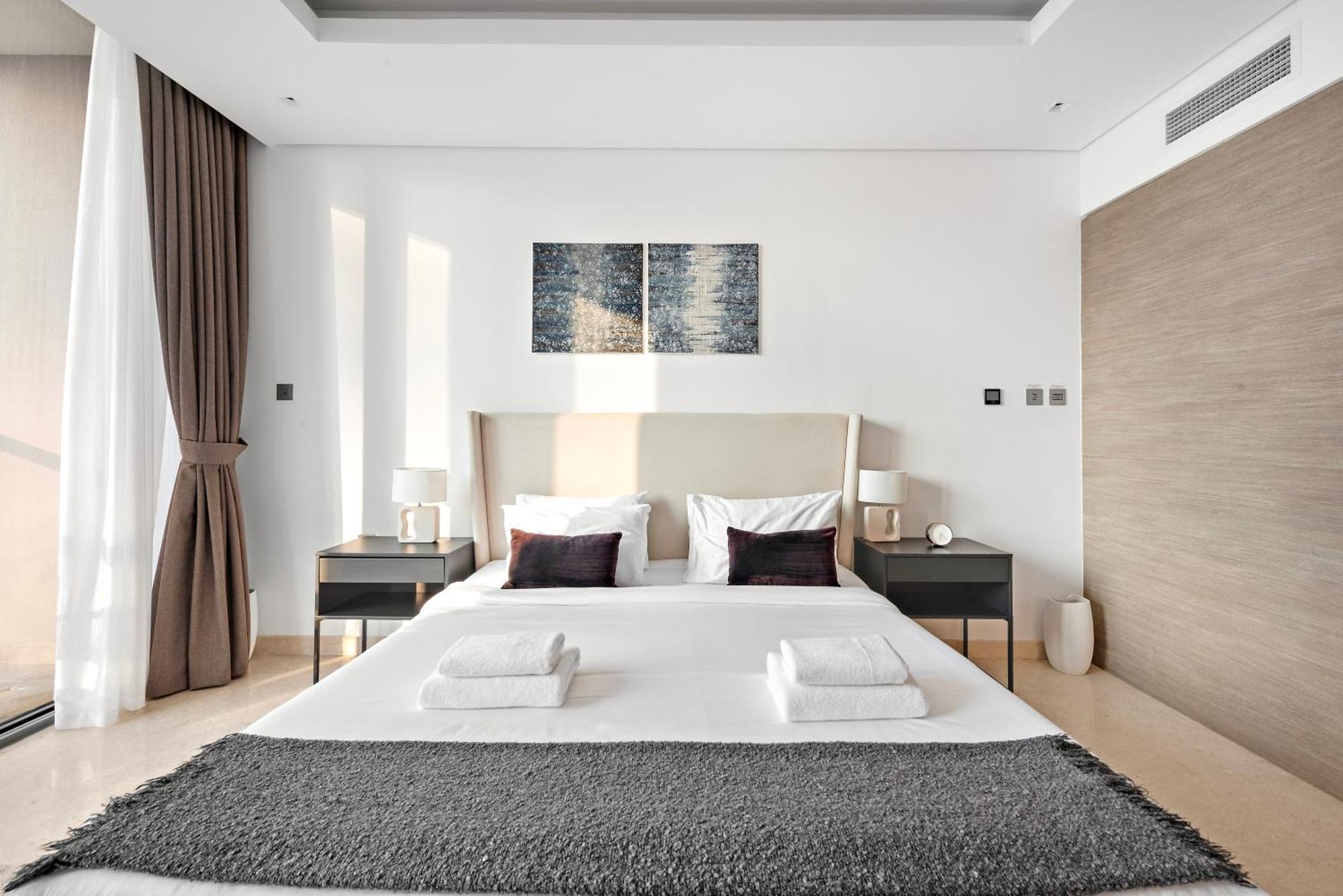 Elegant 1br With Walk-in Closet & Burj Views Apartment *