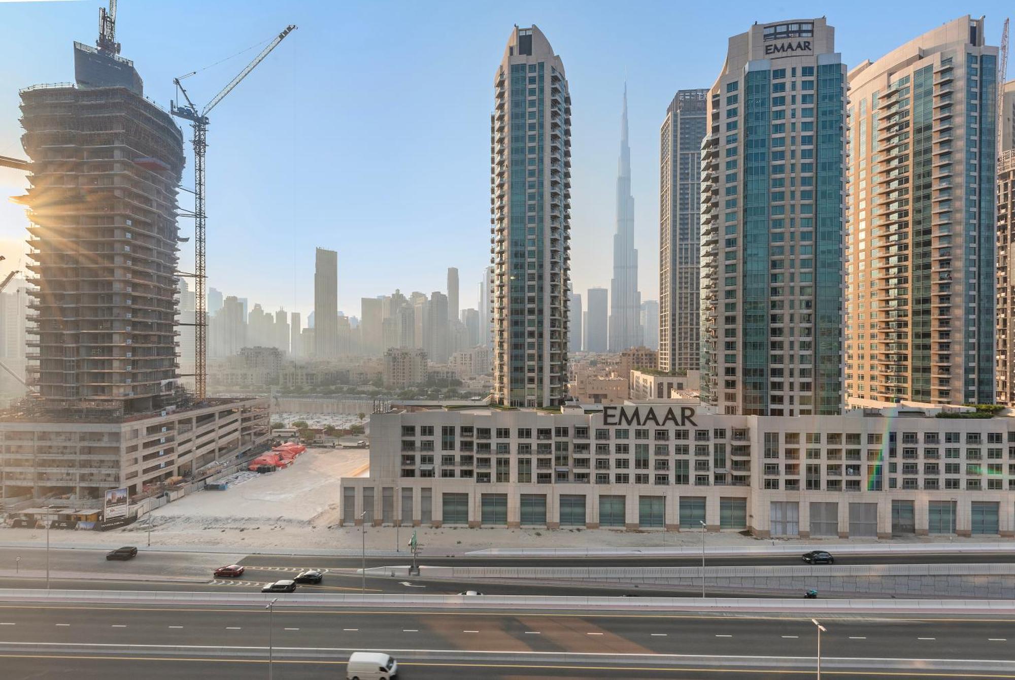 Apartment Elegant 1br With Walk-in Closet & Burj Views