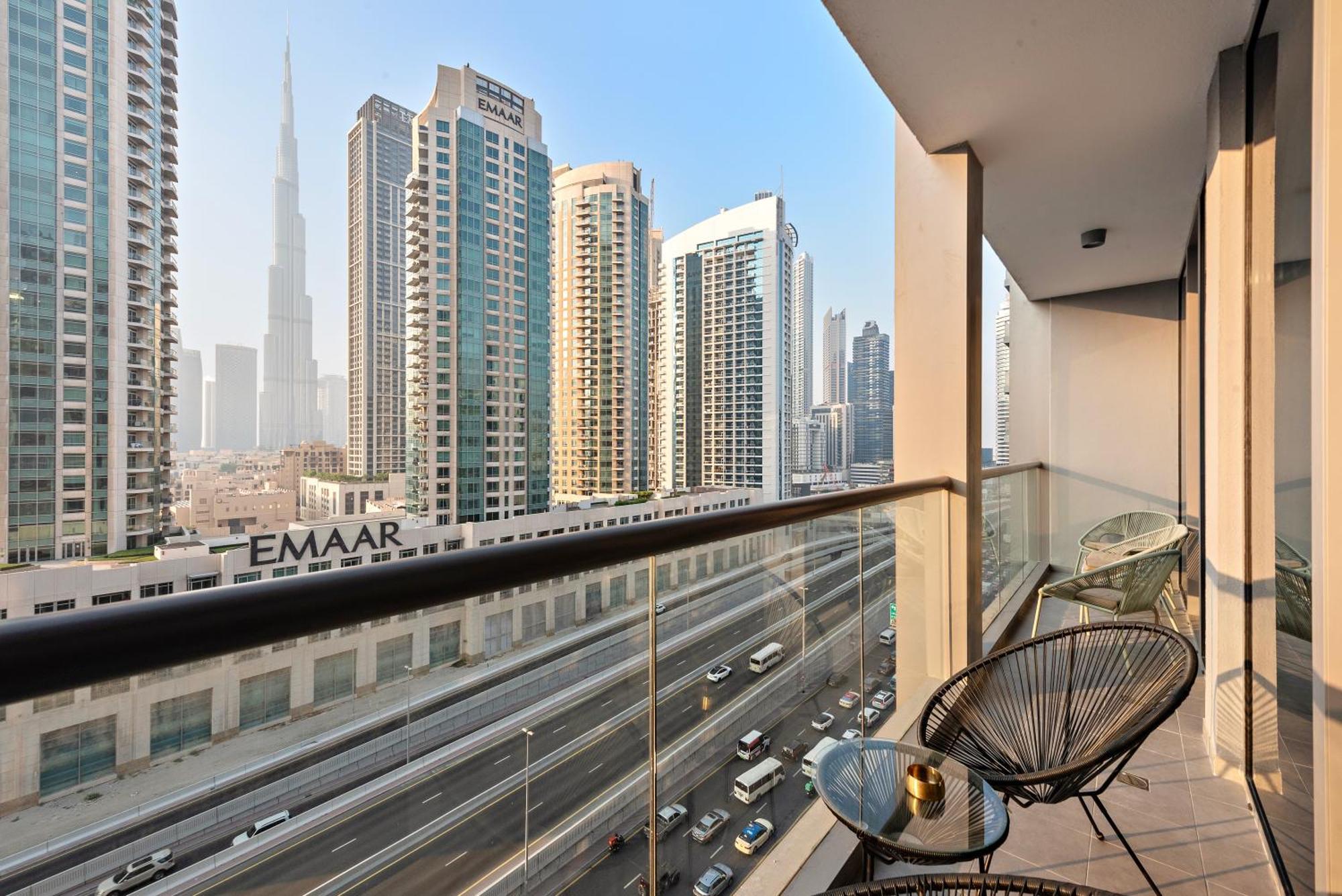 Apartment Elegant 1br With Walk-in Closet & Burj Views