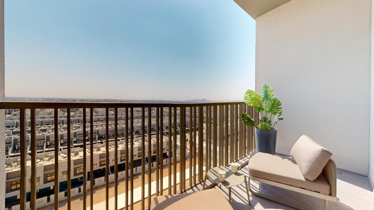 Mag Eye 910 - Aesthetic In Meydan Apartment