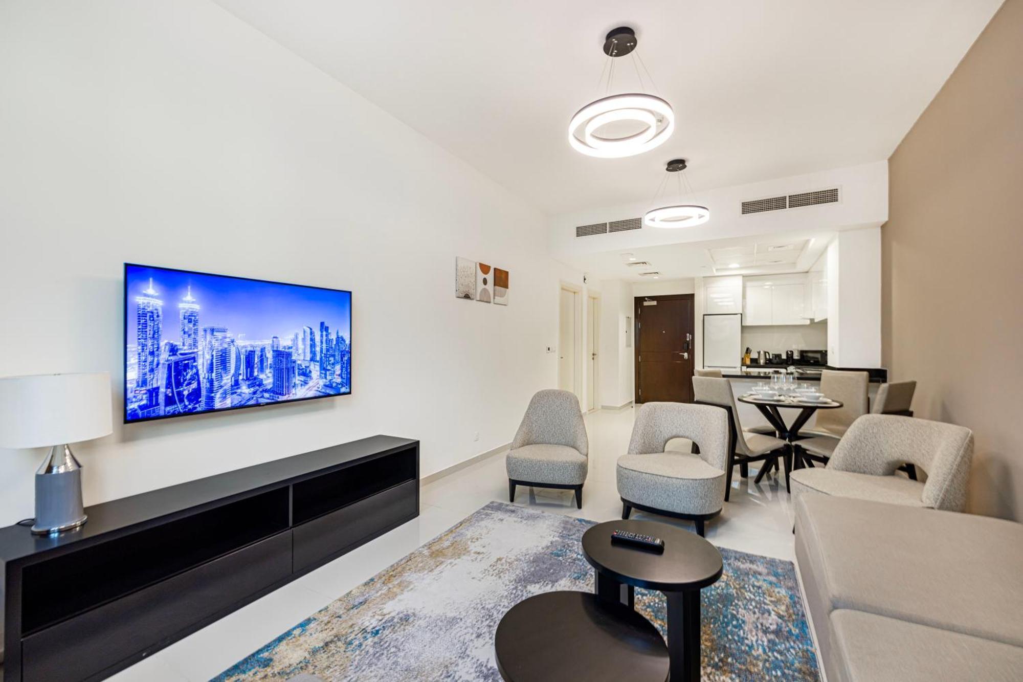 Daniels Stylish 1br In Jumeirah Village Circle Apartment