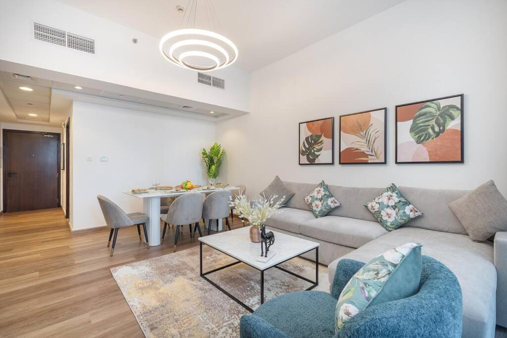 Apartment Barsha Heights Near Dic Metro & Emirates Mall Dubai