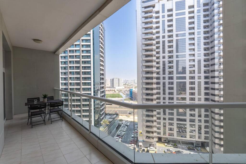 Barsha Heights Near Dic Metro & Emirates Mall Apartment Dubai