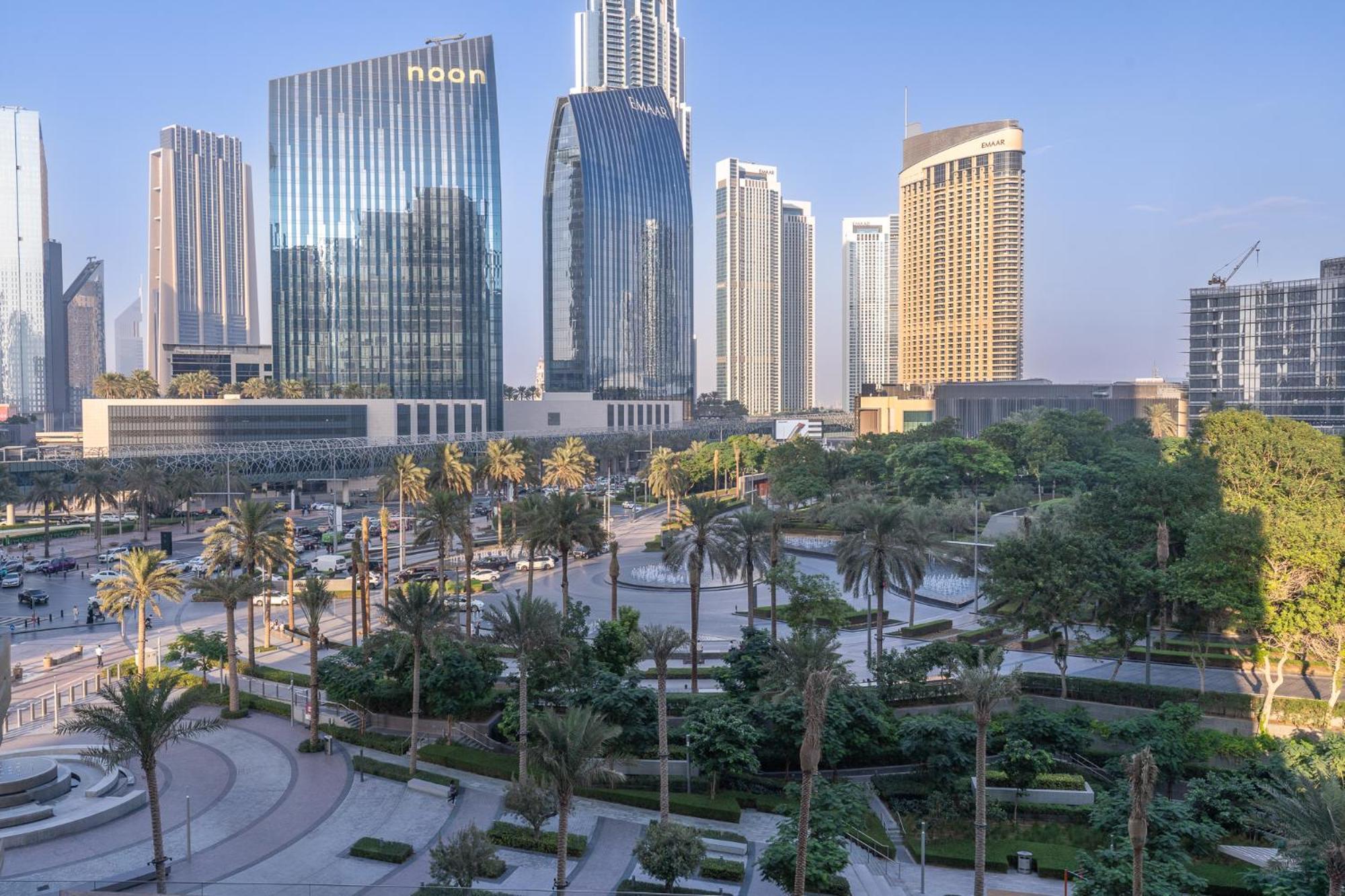 Spacious 3 Bedroom In Downtown With Burj Khalifa View Dubai