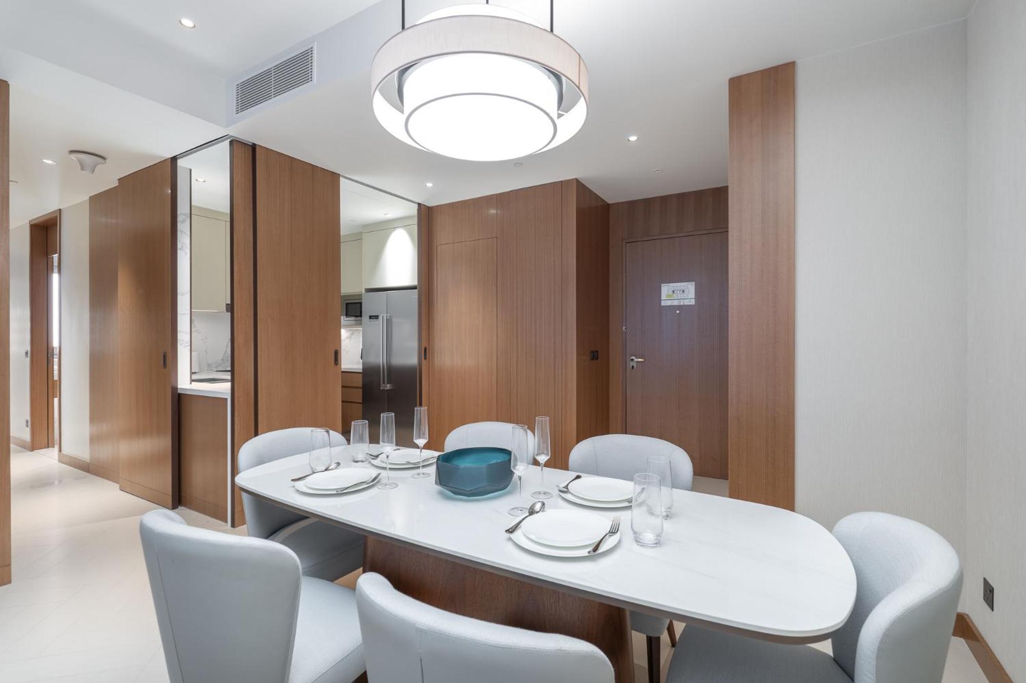Spacious 3 Bedroom In Downtown With Burj Khalifa View * Dubai