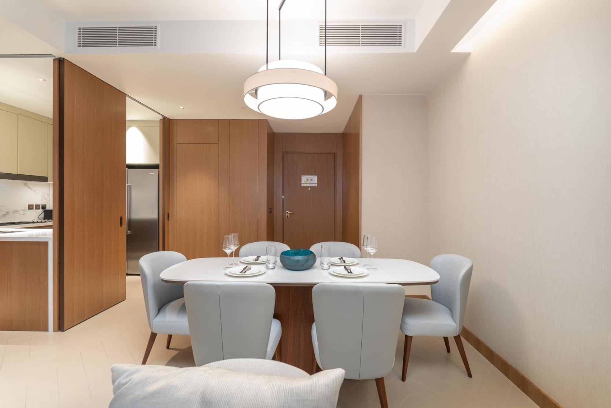 Spacious 3 Bedroom In Downtown With Burj Khalifa View *