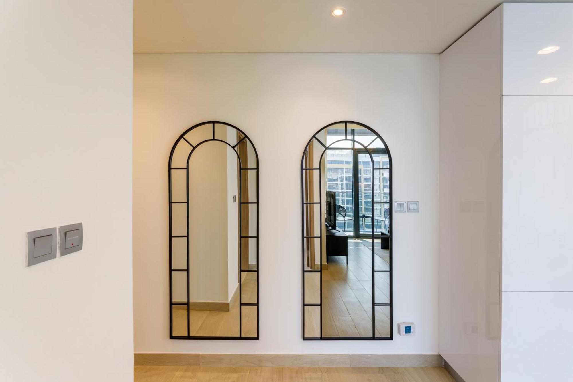 Trendy Azizi Riviera 1-bed With Balcony Views *