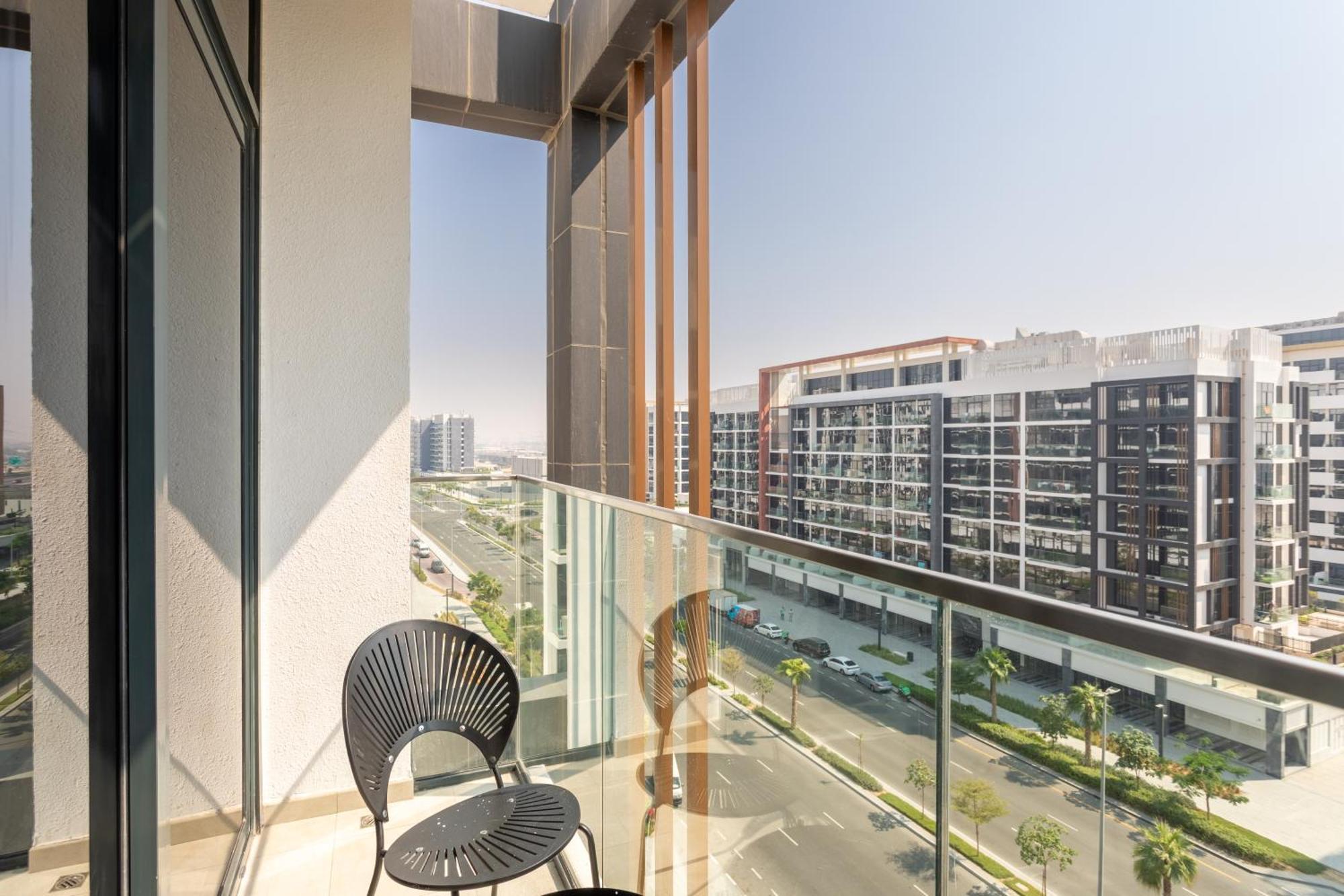 Trendy Azizi Riviera 1-bed With Balcony Views * Dubai