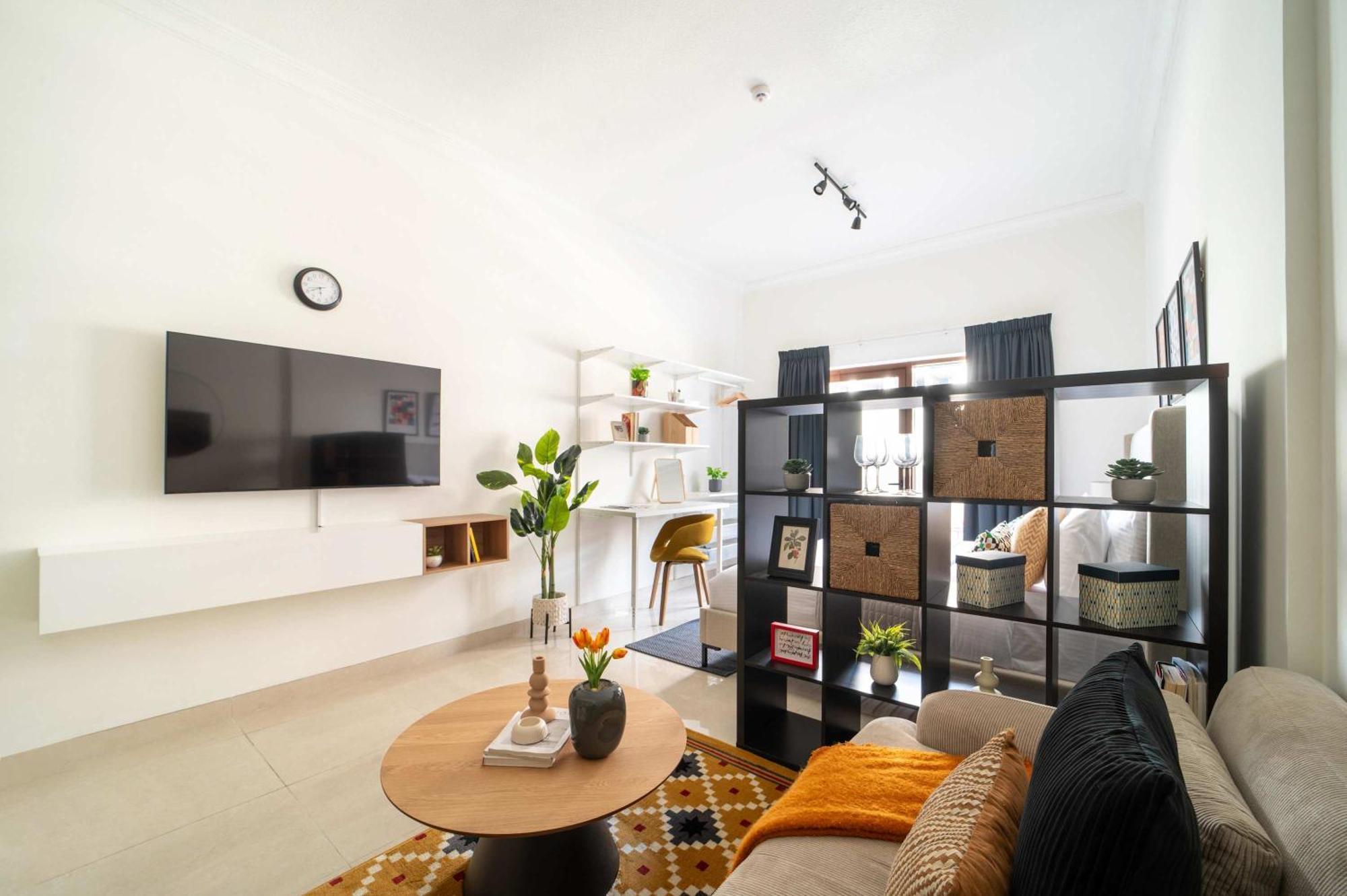 Frank Porter - G24 Tower Apartment *