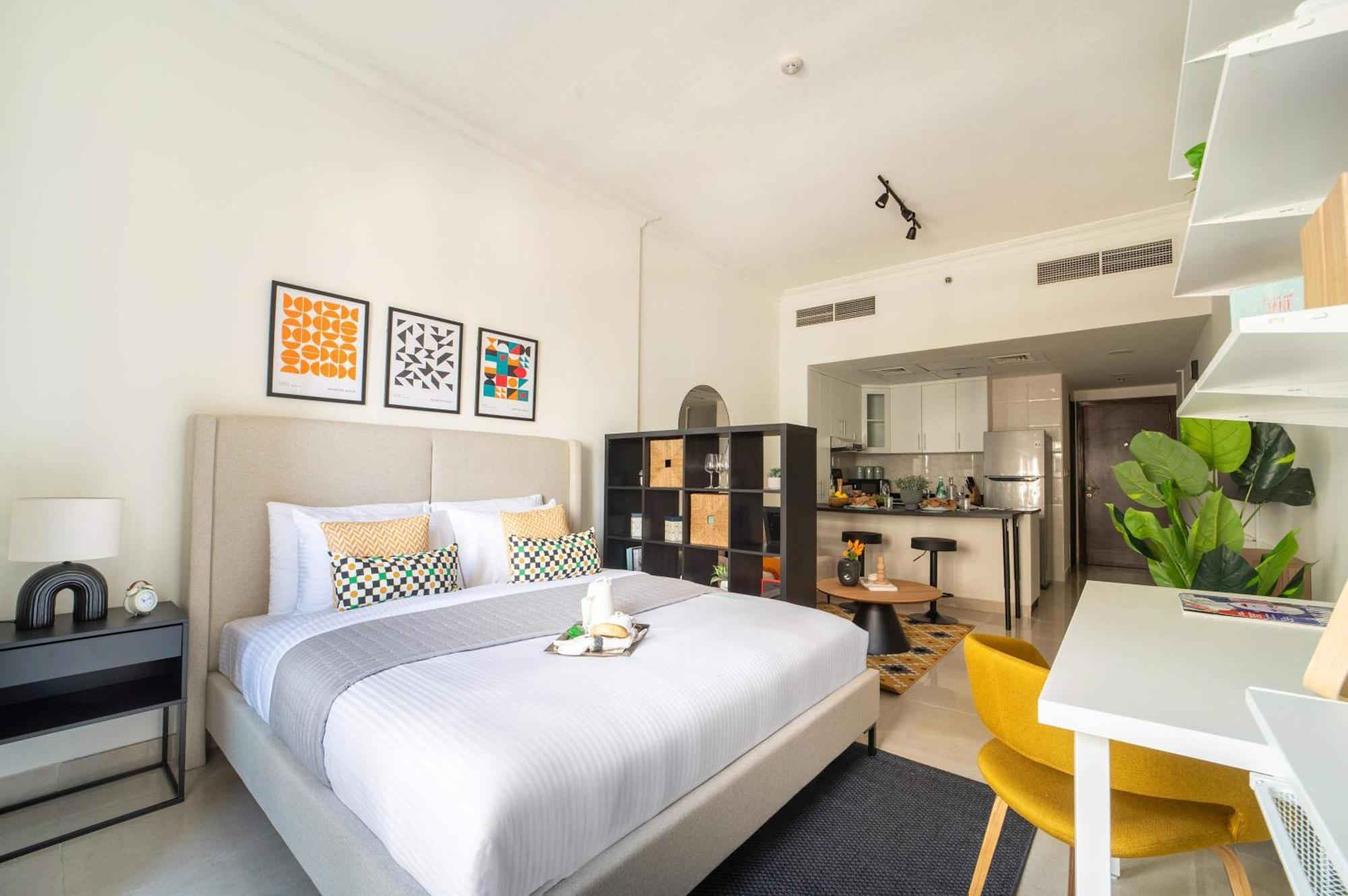 Frank Porter - G24 Tower Apartment *
