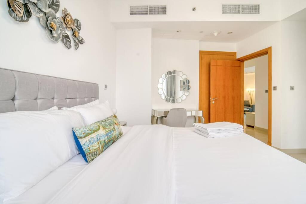 Lovely 3 Bedroom Marina - Jbr * Dubai