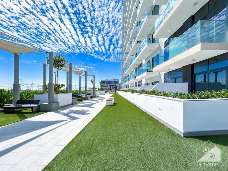 Balcony Haven In Riviera Dubai