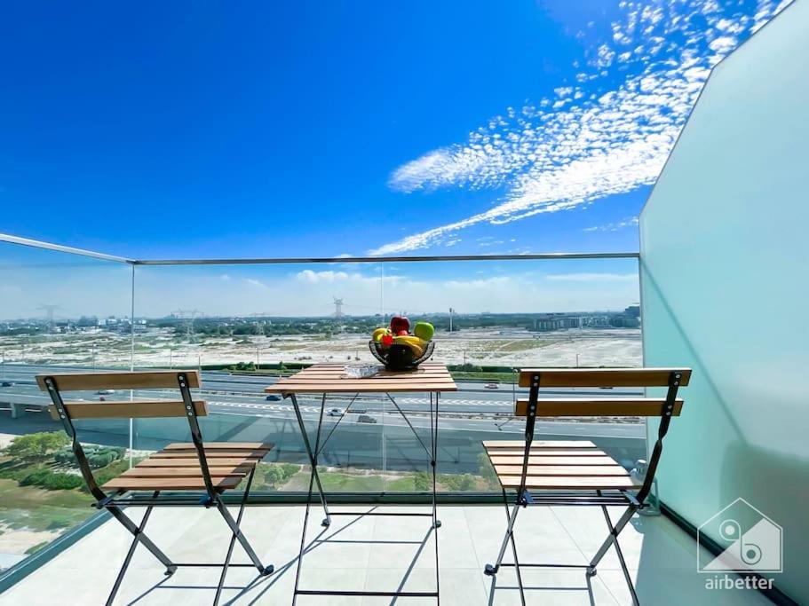 Apartment Balcony Haven In Riviera *