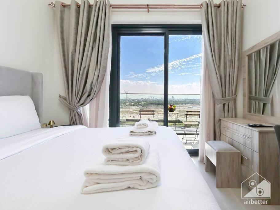 Balcony Haven In Riviera * Dubai