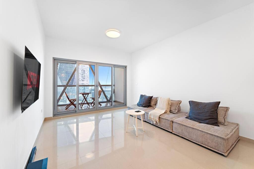 Chic 1br With Pool, Gym, Bbq, Tennis Court Apartment
