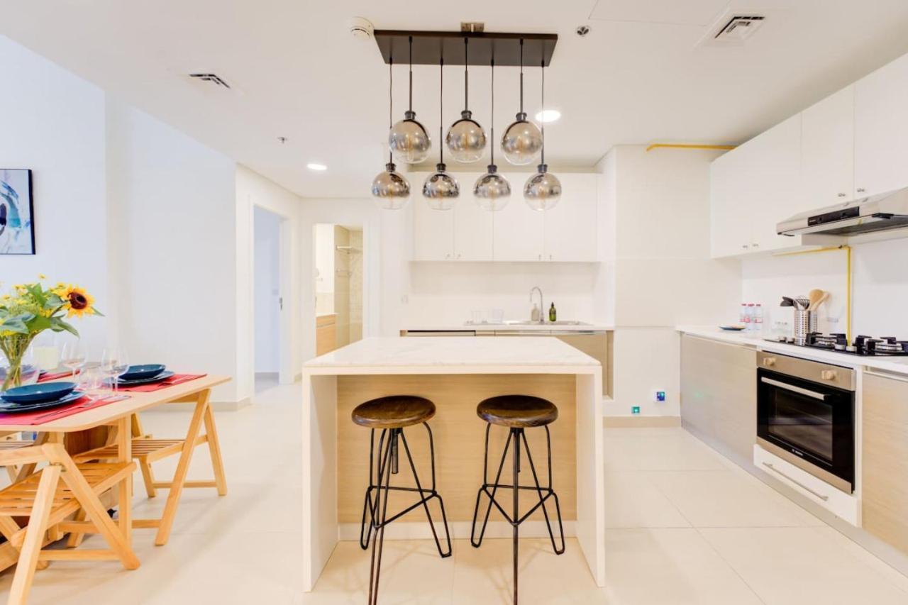 Serene 2-bed Haven In Jumeirah Golf Estates Apartment *